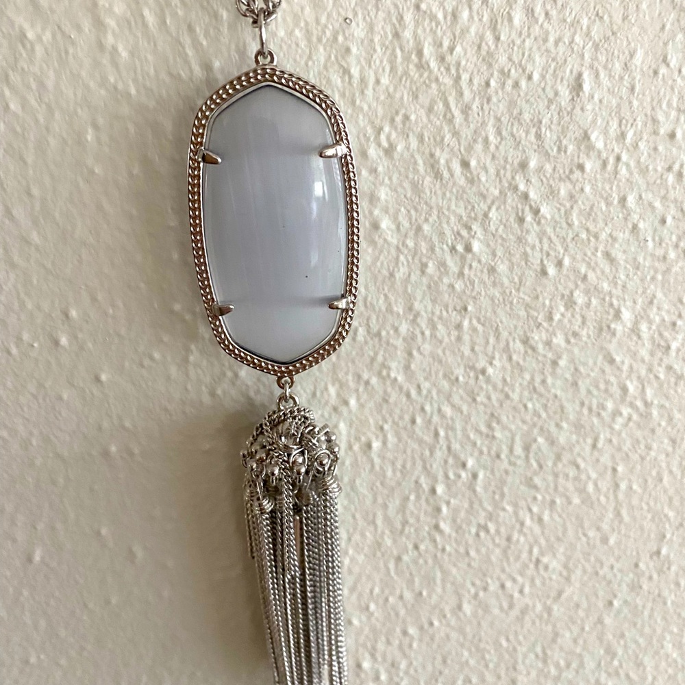 Beautiful Kendra Scott necklace!